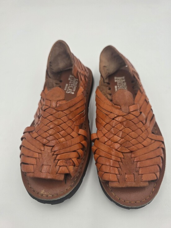 Calsado Hortegas Other - Vintage Mexican Huarache Leather Sandals - Child Size 4.